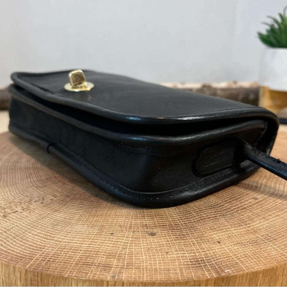 Vintage Coach Black Dinky 4422 Turnlock Crossbody Bag Made in USA NYC Era - Picture 3 of 16
